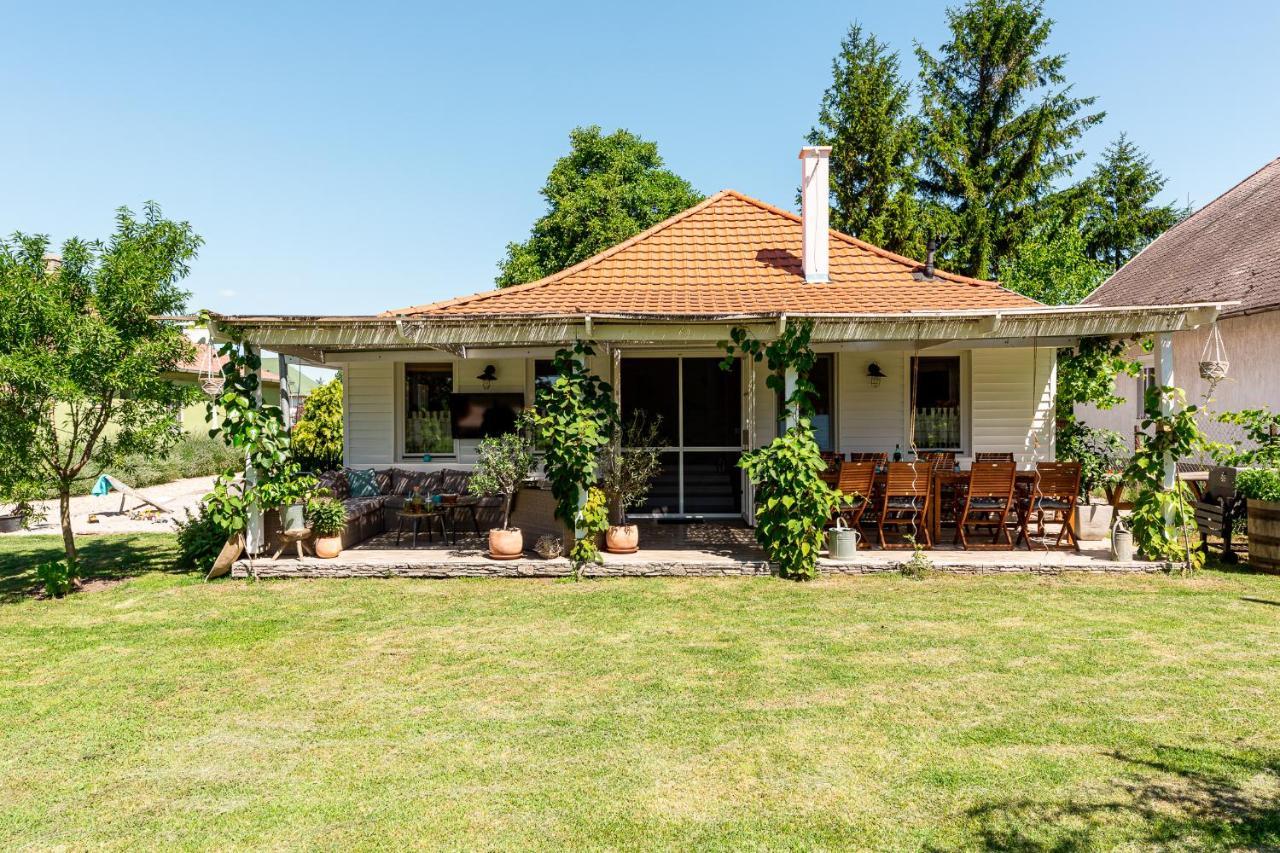 Berrybay Holidayhome Balatonkeresztúr 외부 사진
